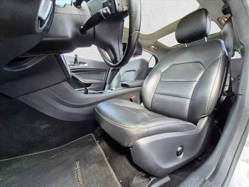 Used 2015 Mercedes-Benz GLA 250 4MATIC image 14