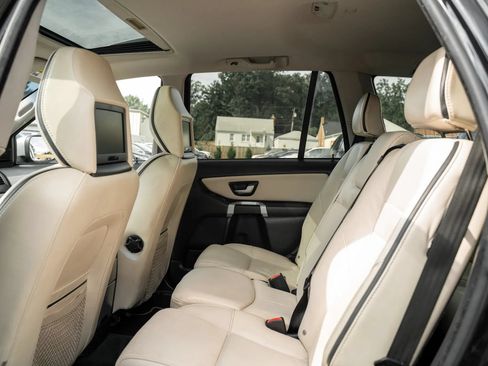 Used 2014 Volvo XC90 3.2 R-Design AWD/4WD image 8