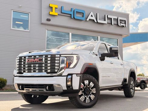 Used 2024 GMC Sierra 2500 Denali w/ Denali Reserve Package AWD/4WD image 1