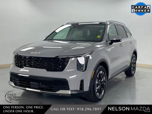 Used 2025 Kia Sorento S w/ Panoramic Sunroof Package image 1