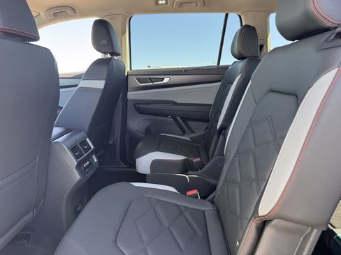 New 2026 Volkswagen Atlas Peak Edition AWD/4WD image 30