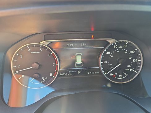 Used 2023 Nissan Rogue SV image 16