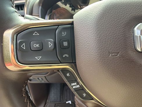 Used 2025 RAM 1500 Limited AWD/4WD image 28