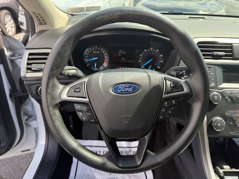 Used 2019 Ford Fusion S FWD image 13