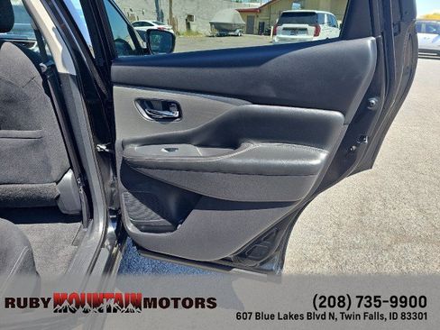 Used 2018 Nissan Murano S AWD/4WD image 28