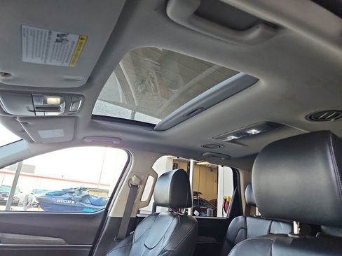 Used 2022 Kia Telluride EX image 24