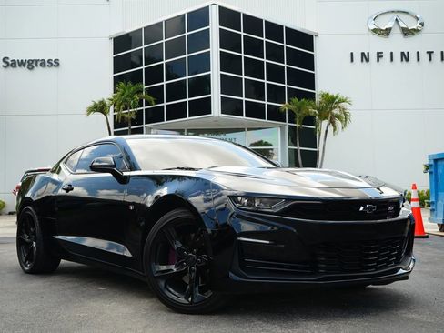 Used 2020 Chevrolet Camaro SS RWD image 1