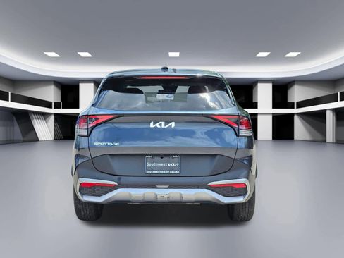 Used 2023 Kia Sportage EX FWD image 4