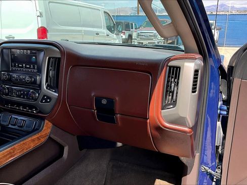 Used 2016 Chevrolet Silverado 1500 High Country w/ High Country Premium Package image 17
