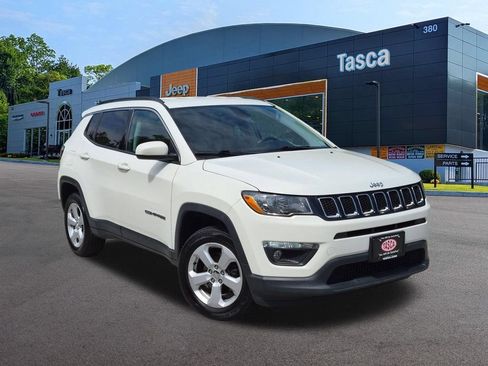 Used 2018 Jeep Compass Latitude w/ Popular Equipment Group AWD/4WD image 1