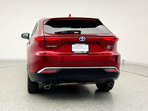 Used 2021 Toyota Venza XLE w/ Softex Package image 6