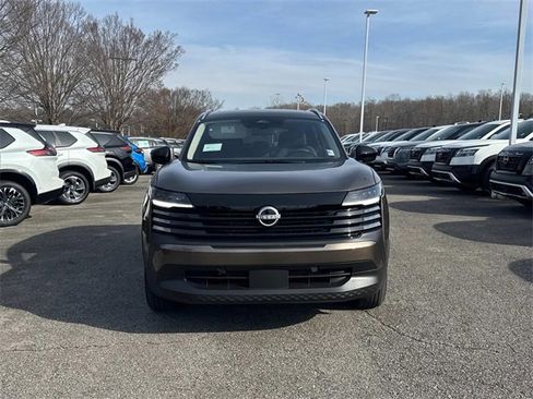 New 2026 Nissan Kicks SV w/ SV Premium Package image 3