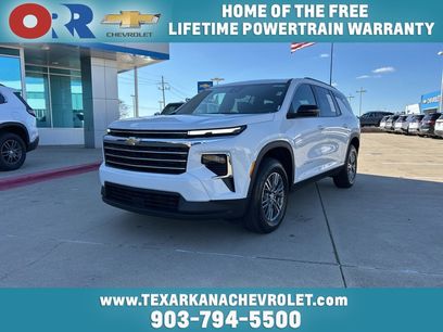 Used 2025 Chevrolet Traverse LT
