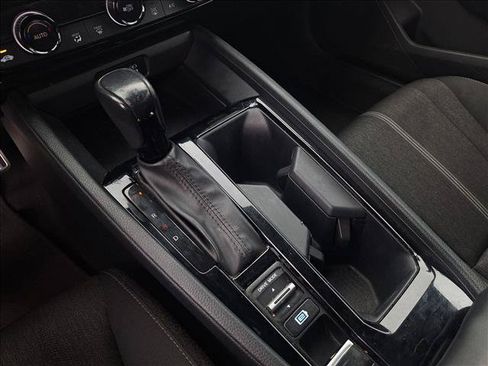 Used 2023 Honda Accord Sport image 12