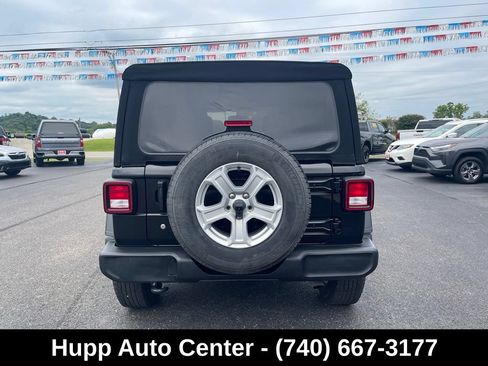 Used 2018 Jeep Wrangler Unlimited Sport S AWD/4WD image 6