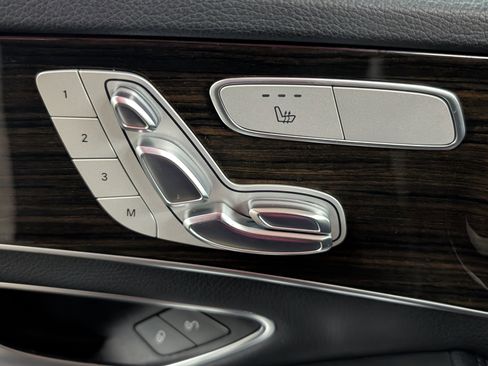 Used 2017 Mercedes-Benz C 300 4MATIC Sedan image 12