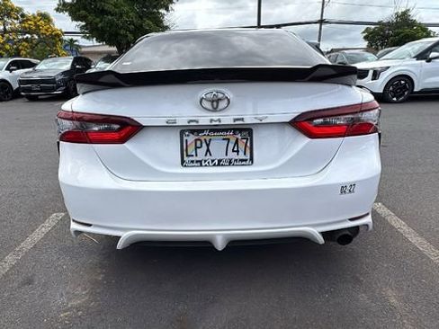 Used 2021 Toyota Camry SE FWD image 6