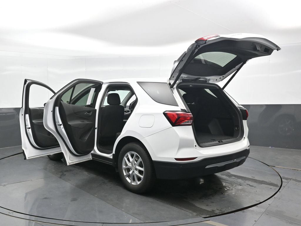 Used 2024 Chevrolet Equinox LT AWD/4WD image 48