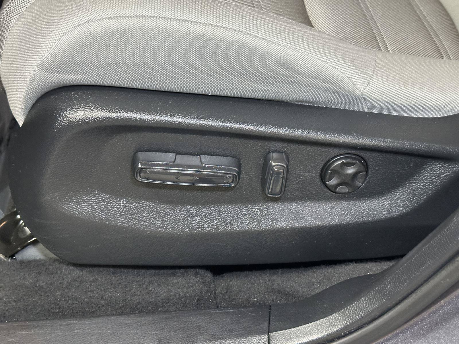 Used 2020 Honda CR-V EX image 23