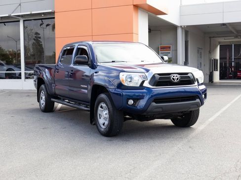 Used 2014 Toyota Tacoma PreRunner image 6
