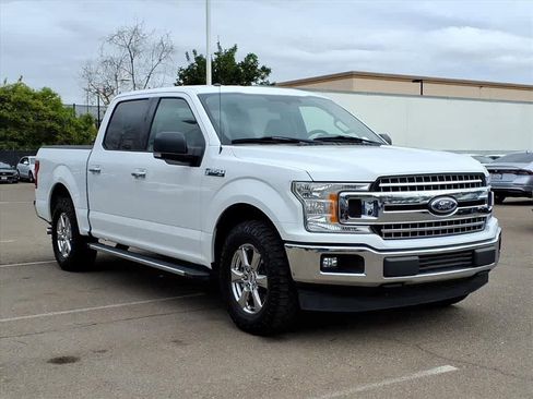 Used 2018 Ford F150 XLT w/ Equipment Group 302A Luxury image 3