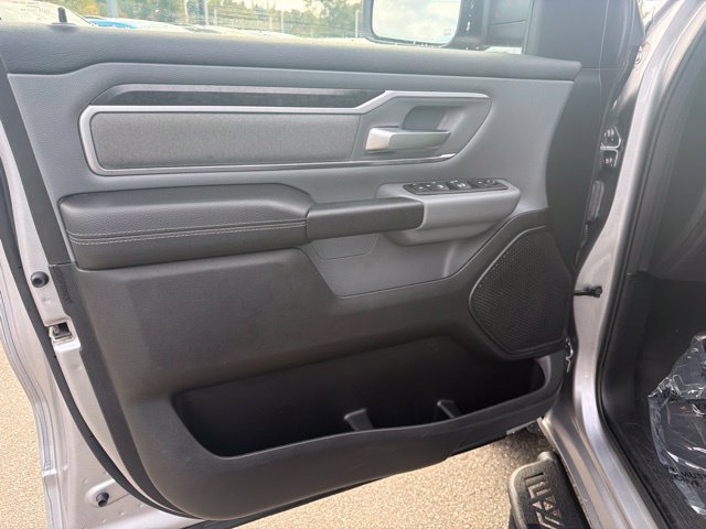 Used 2022 RAM 1500 Big Horn AWD/4WD image 16