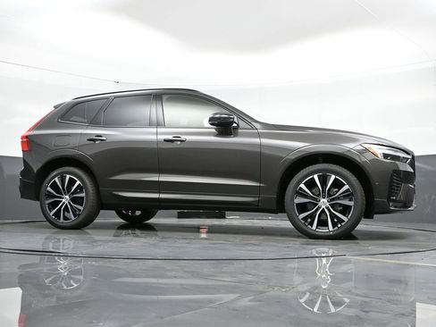 New 2025 Volvo XC60 B5 Plus w/ Protection Package Premier image 41