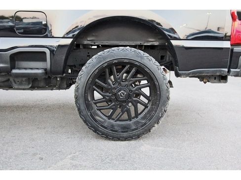 Used 2023 Ford F250 Lariat w/ Lariat Ultimate Package AWD/4WD image 30