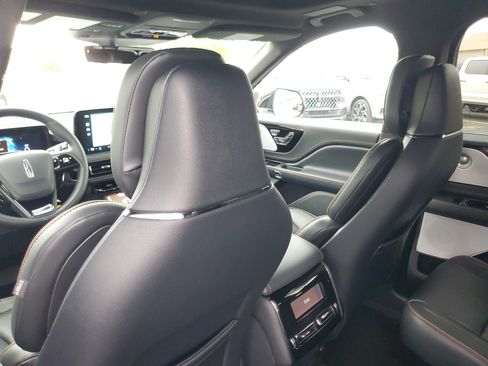 New 2026 Lincoln Aviator Black Label AWD/4WD image 24