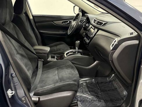 Used 2016 Nissan Rogue SV w/ SV Premium Package image 29