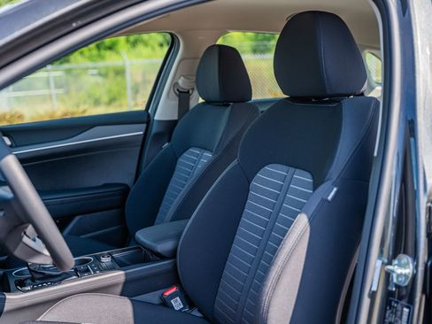 New 2026 Kia K5 LXS image 16