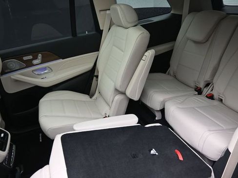 New 2026 Mercedes-Benz GLS 450 4MATIC image 22