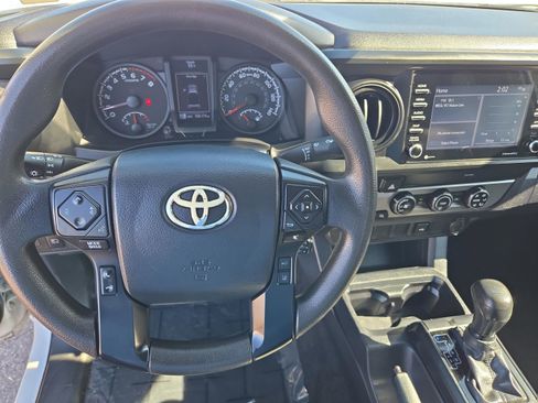 Used 2020 Toyota Tacoma SR image 28