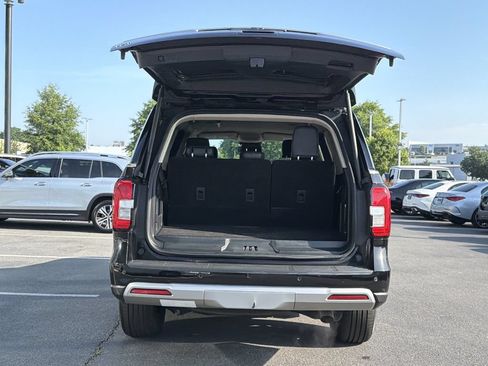 Used 2024 Ford Expedition XLT AWD/4WD image 15