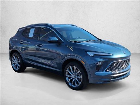 Used 2024 Buick Encore GX Avenir image 3