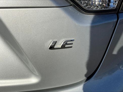 Used 2020 Toyota Corolla LE image 27