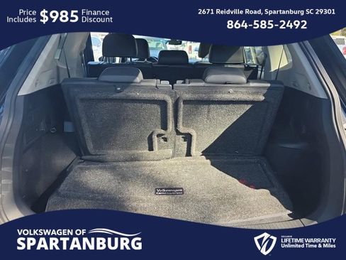 Used 2023 Volkswagen Tiguan SE image 4