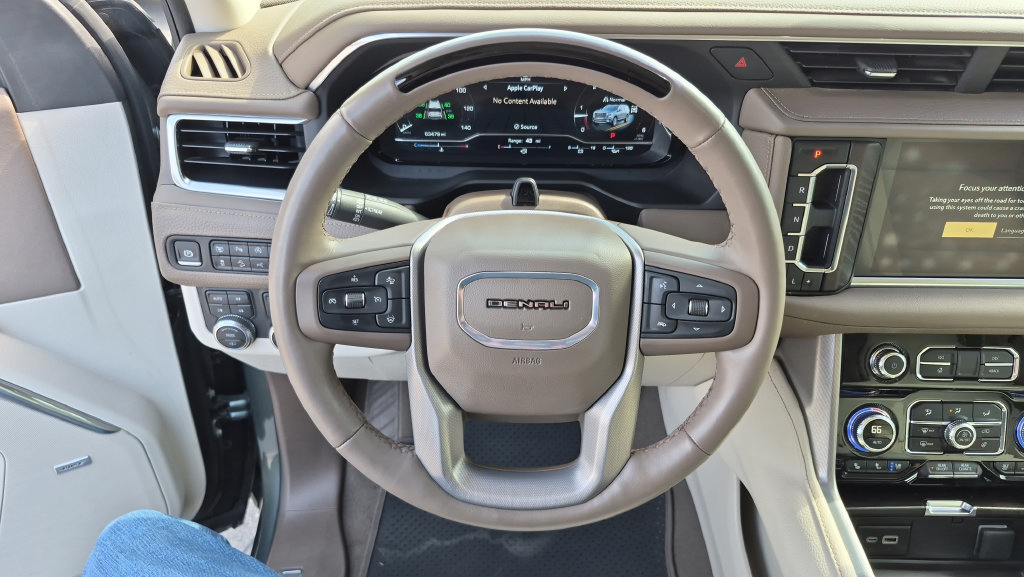 Used 2024 GMC Yukon XL Denali w/ Advanced Technology Package AWD/4WD image 12