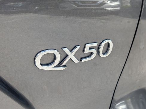 Used 2023 INFINITI QX50 Luxe image 11