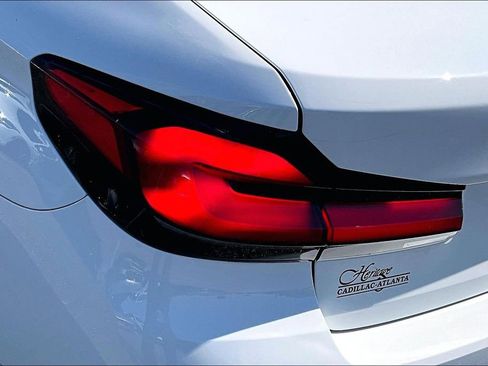 Used 2021 BMW 530e w/ Convenience Package image 23