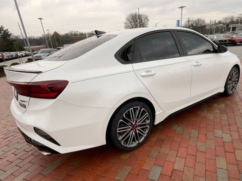 Used 2023 Kia Forte GT w/ GT2 Package image 9