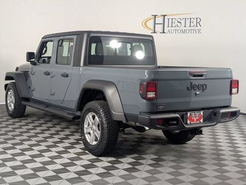 Used 2024 Jeep Gladiator Sport AWD/4WD image 5