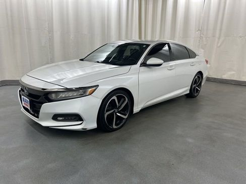 Used 2020 Honda Accord Sport image 2