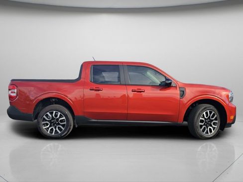 Used 2024 Ford Maverick Lariat image 11