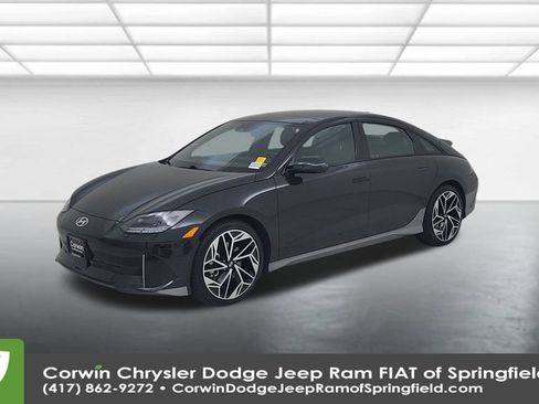 Used 2023 Hyundai Ioniq 6 Limited image 7