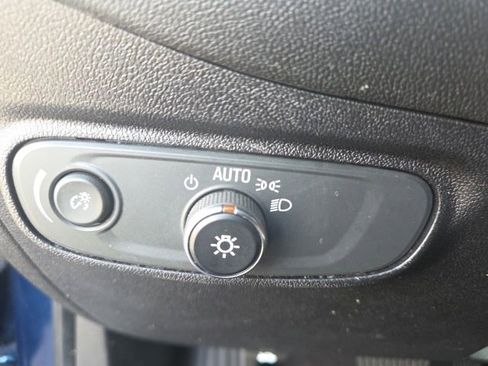 Used 2019 Chevrolet Equinox LT AWD/4WD image 14