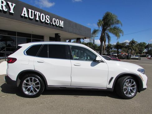 Used 2019 BMW X5 xDrive40i w/ Premium Package 2 AWD/4WD image 7