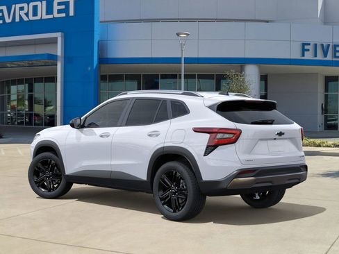 New 2026 Chevrolet Trax ACTIV image 3