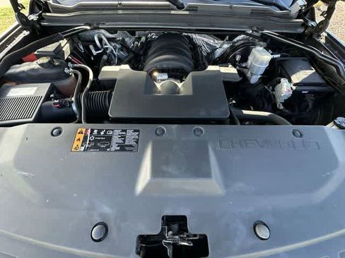 Used 2018 Chevrolet Tahoe LT image 31