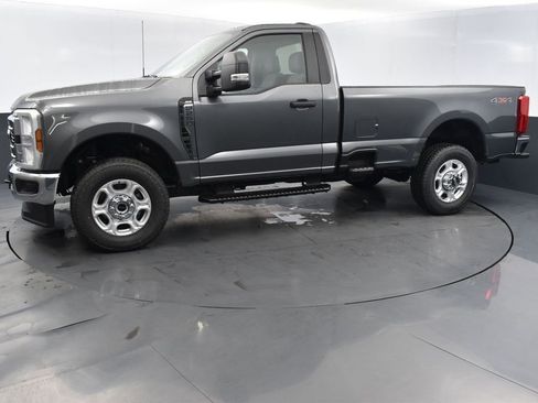 New 2026 Ford F250 XLT w/ F-250 >10K GVWR Package image 6